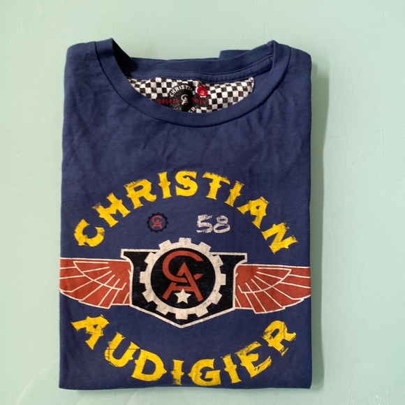 2 shirts - Picture 2 of 8